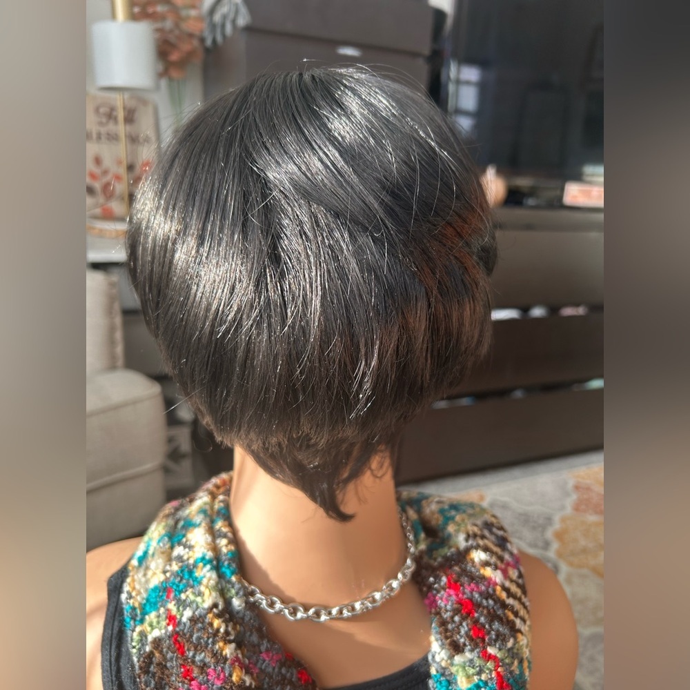 ✨NEW Pixie Bob With Bangs Women's Wig - Picture 5 of 12